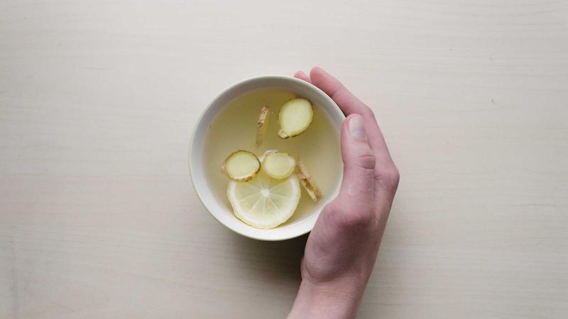 儿子叫妈妈老婆《黄昏失焦》关于页主视觉插画